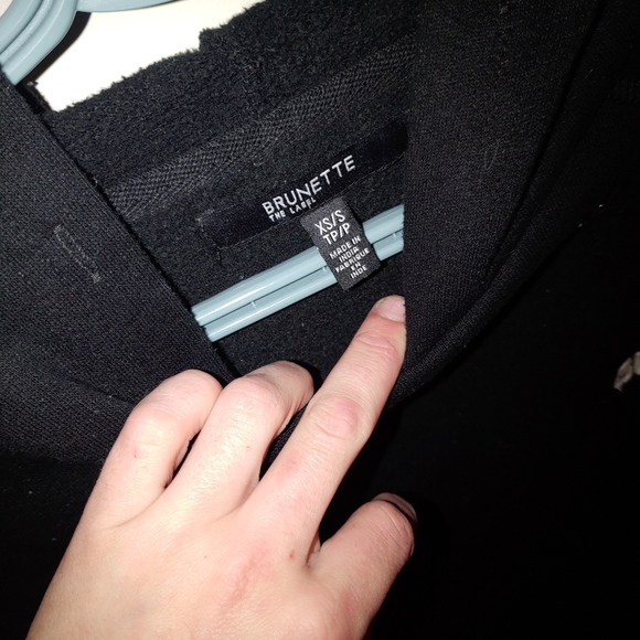 Blonde sweater - Picture 2 of 2